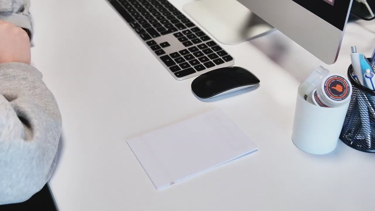 free custom branding support Canada WISE WIPE www.wetwipe.ca